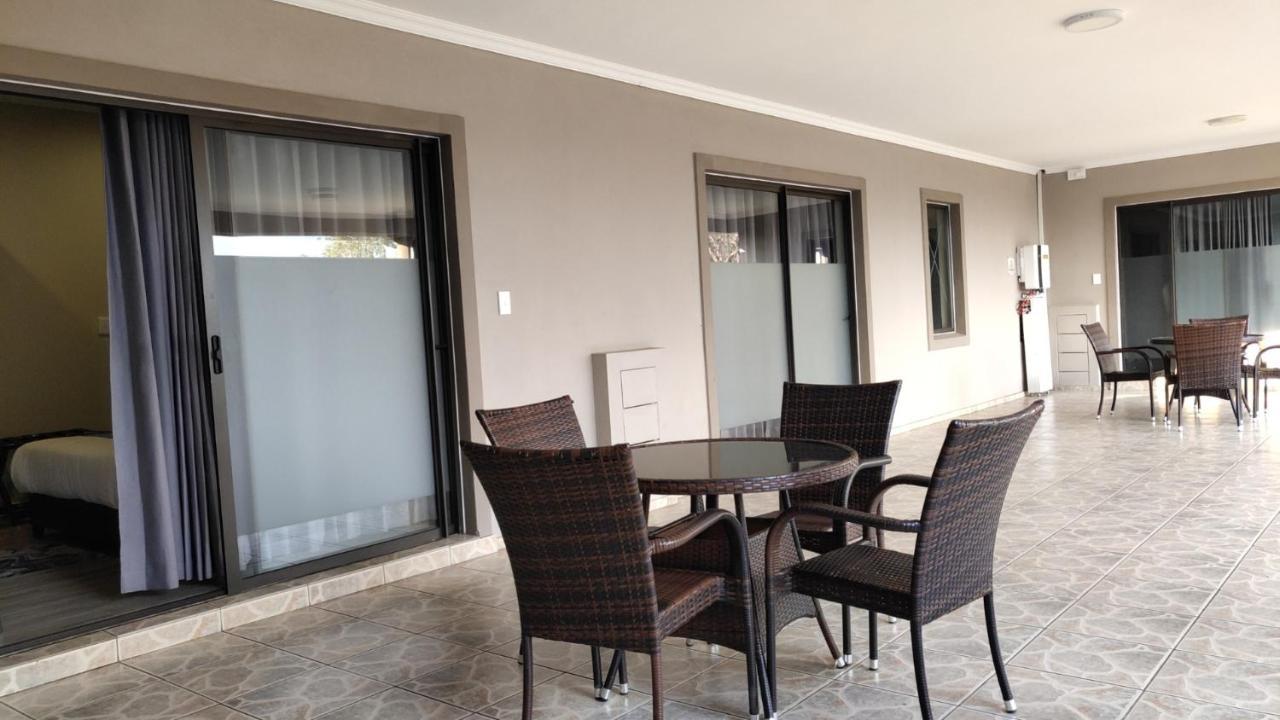 Atlantic Pearl Guest House Midrand Exteriör bild